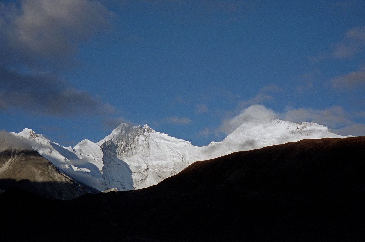 13 Lhotse And Everest Kangshung East Faces From Hoppo Camp Early Morning